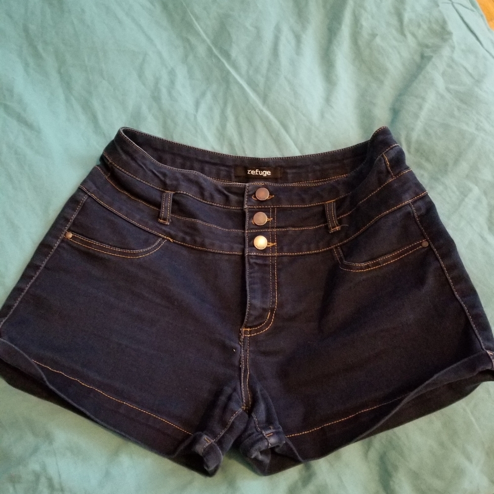 LAST CHANCE!Refuge High Waisted Denim shorts sz 10